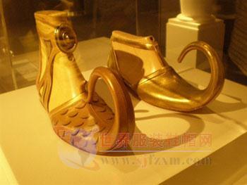 "明星御用皮鞋匠" Ferragamo